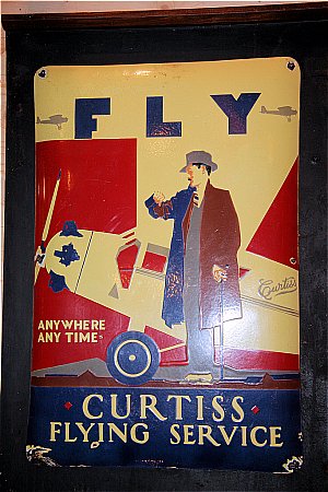 FLY CURTIS - click to enlarge